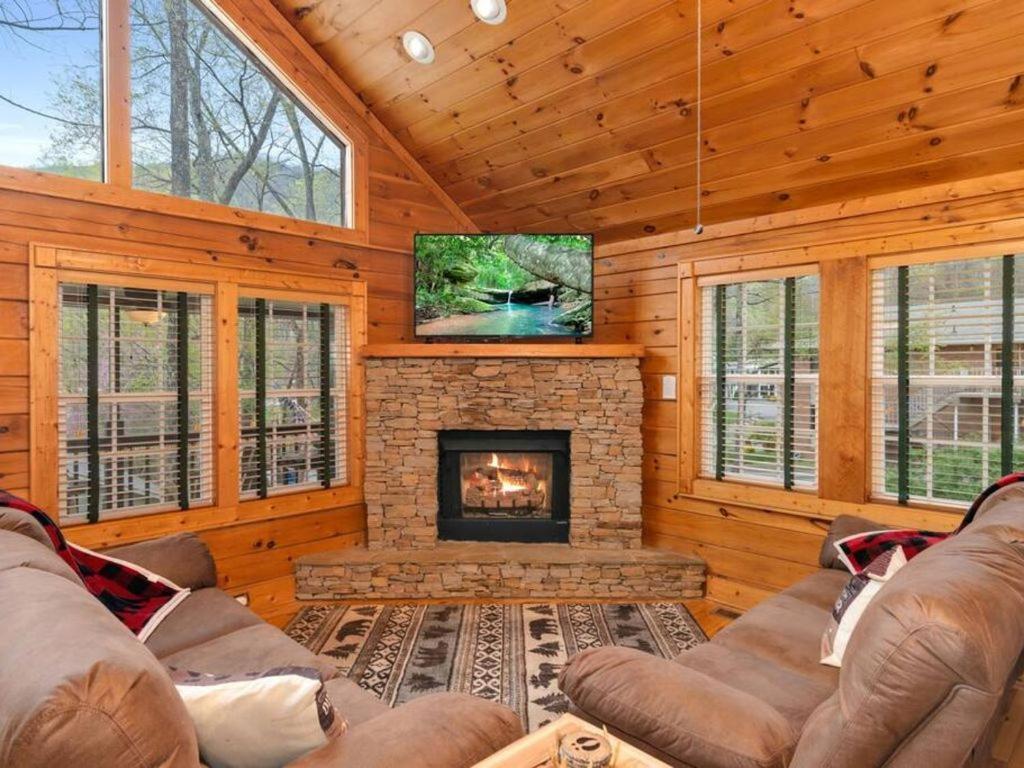 Villa Soco Serene Cabin In The Heart Of Maggie Valley Exterior foto